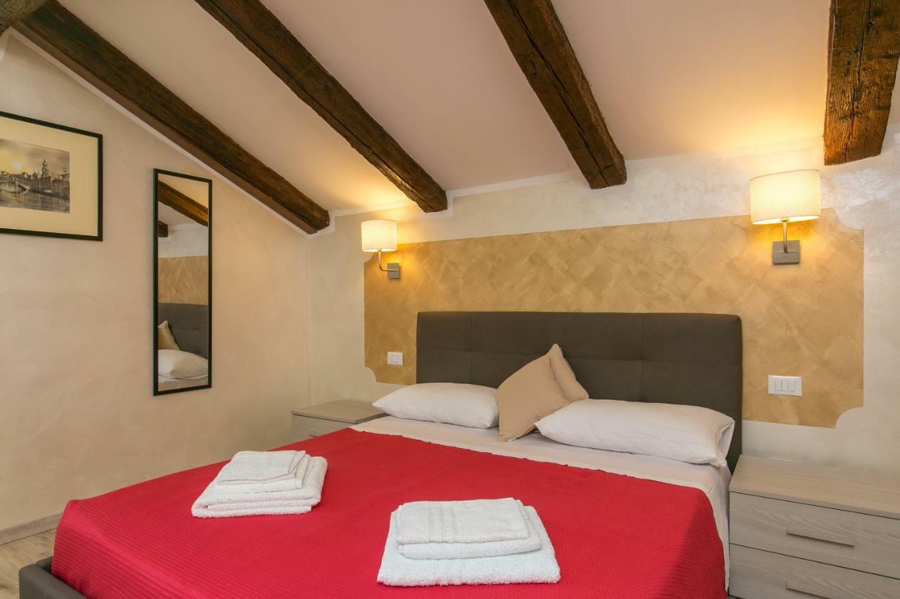 Red Lion Guest House Местре Екстериор снимка