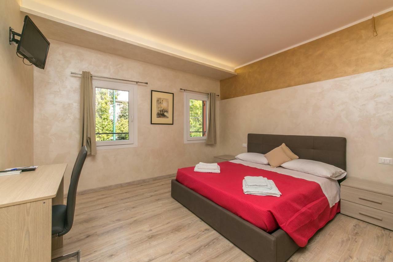 Red Lion Guest House Местре Екстериор снимка