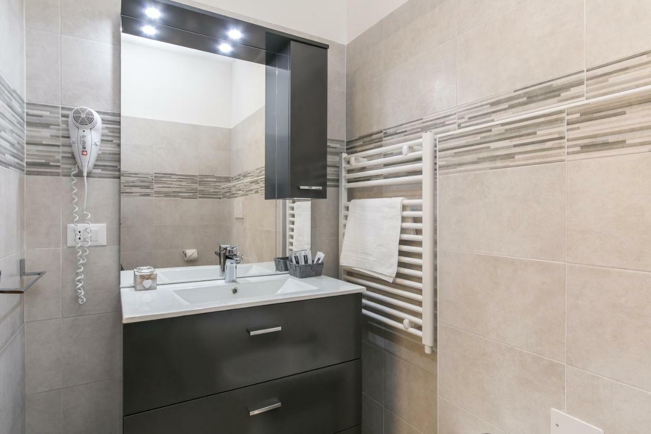 Red Lion Guest House Местре Екстериор снимка